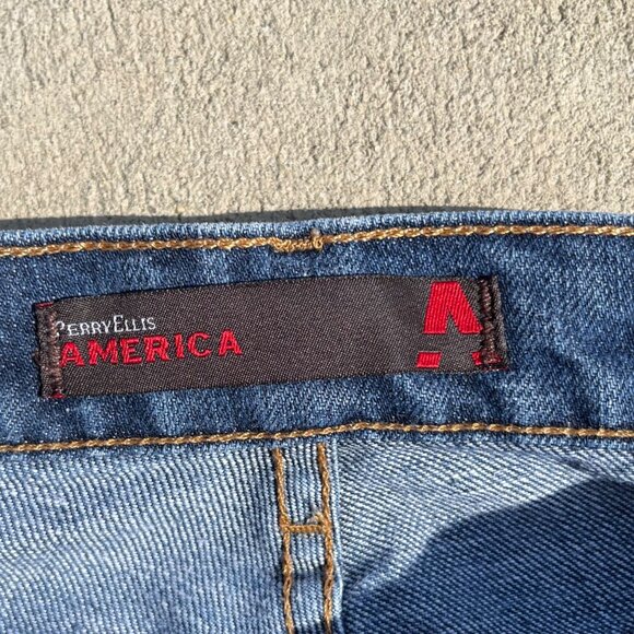 Perry Ellis Mens‎ Straight Leg Jeans Blue Denim Cotton Poly Size 42 x 30 - Picture 2 of 7